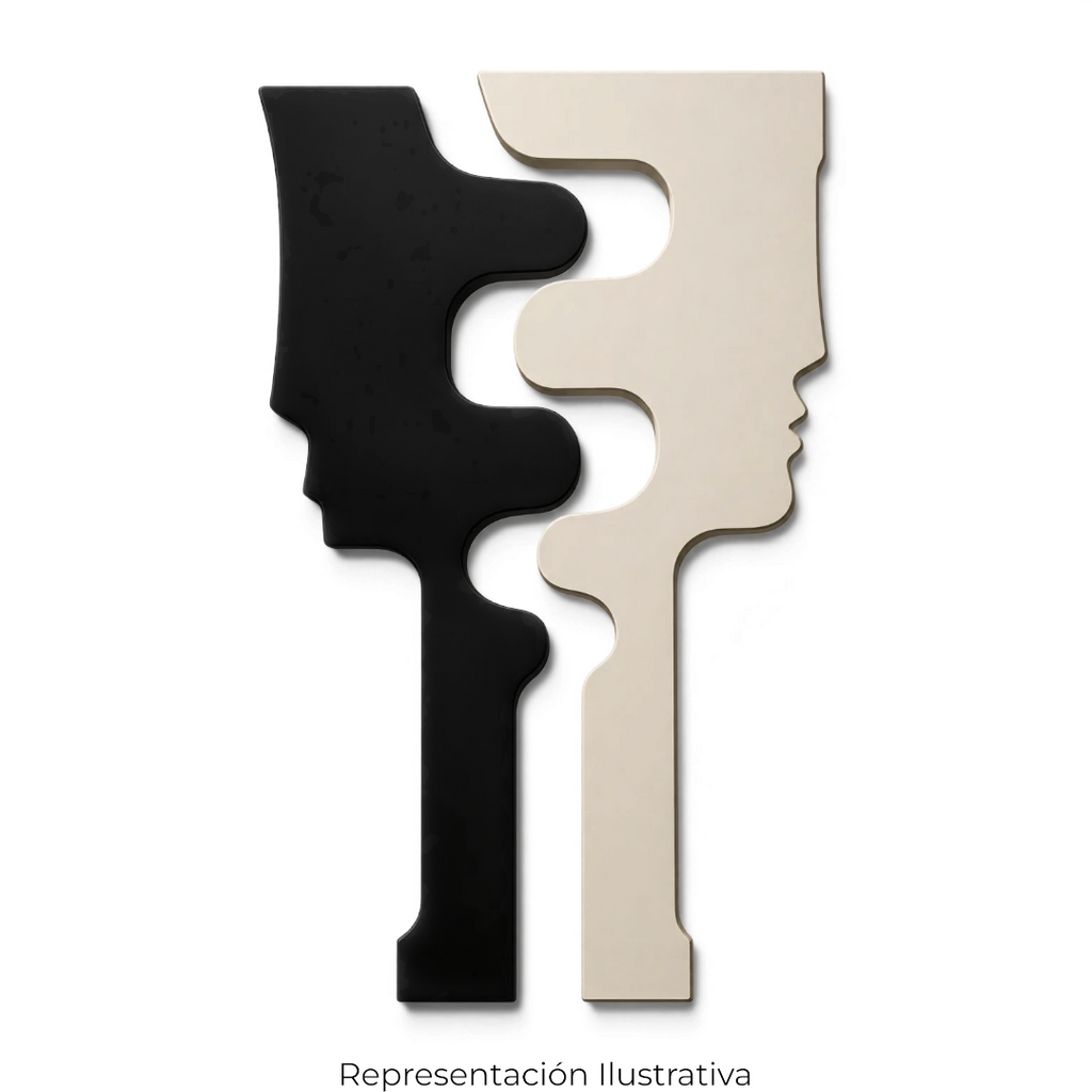 Escultura de pared Art by Amapola con diseño abstracto de dos perfiles enfrentados en blanco y negro minimalista.