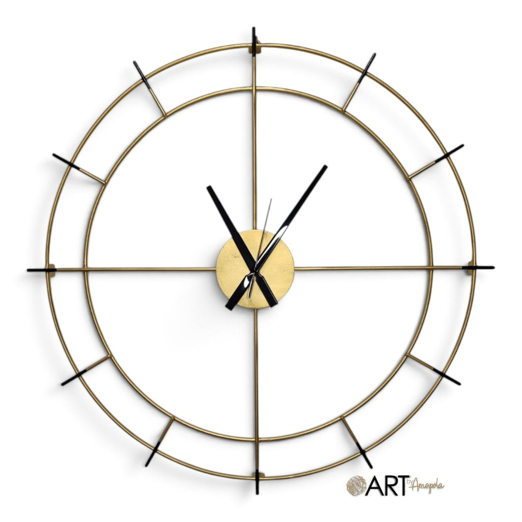 Reloj de pared Art by Amapola de estilo industrial, diseño minimalista circular en metal dorado y negro de 60 cm.